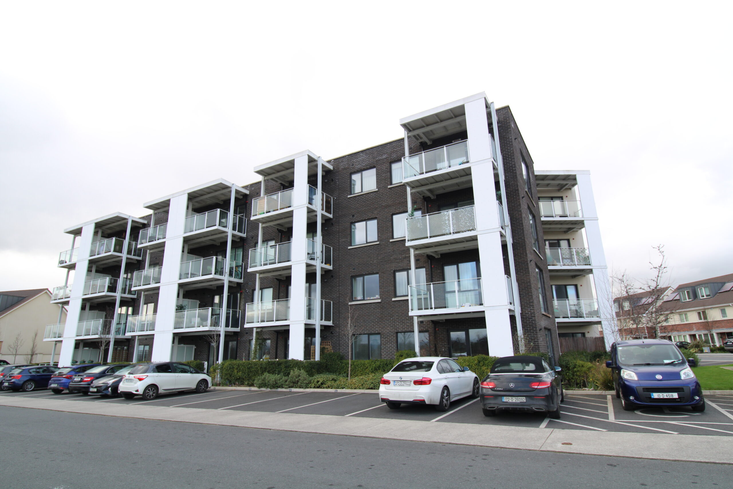 9 Orchard Hall, Diswellstown Avenue, Castleknock, Dublin 15